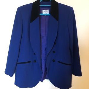 Lovely Vintage Blazer!